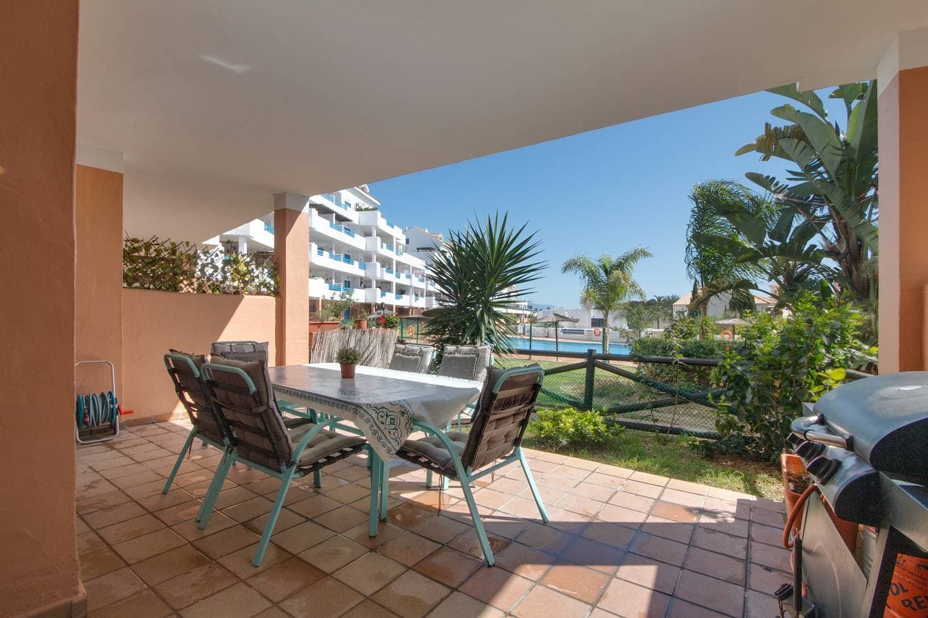 Duquesa Suites Golf and Gardens 1