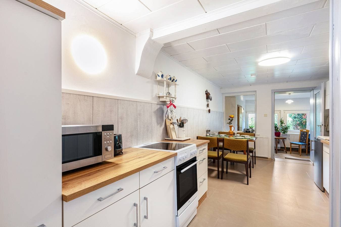 Foto 4 von 27: Ferienwohnung 'Im Blumengarten' mit WLAN, Terrasse & Garten