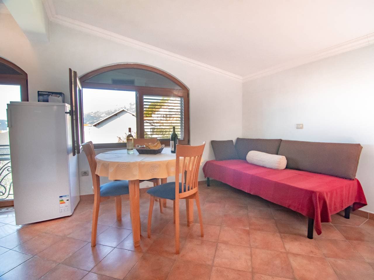 Foto 3 von 24: Levantin Inn half, 1 Apt N15, Sveti Stefan, Montenegro
