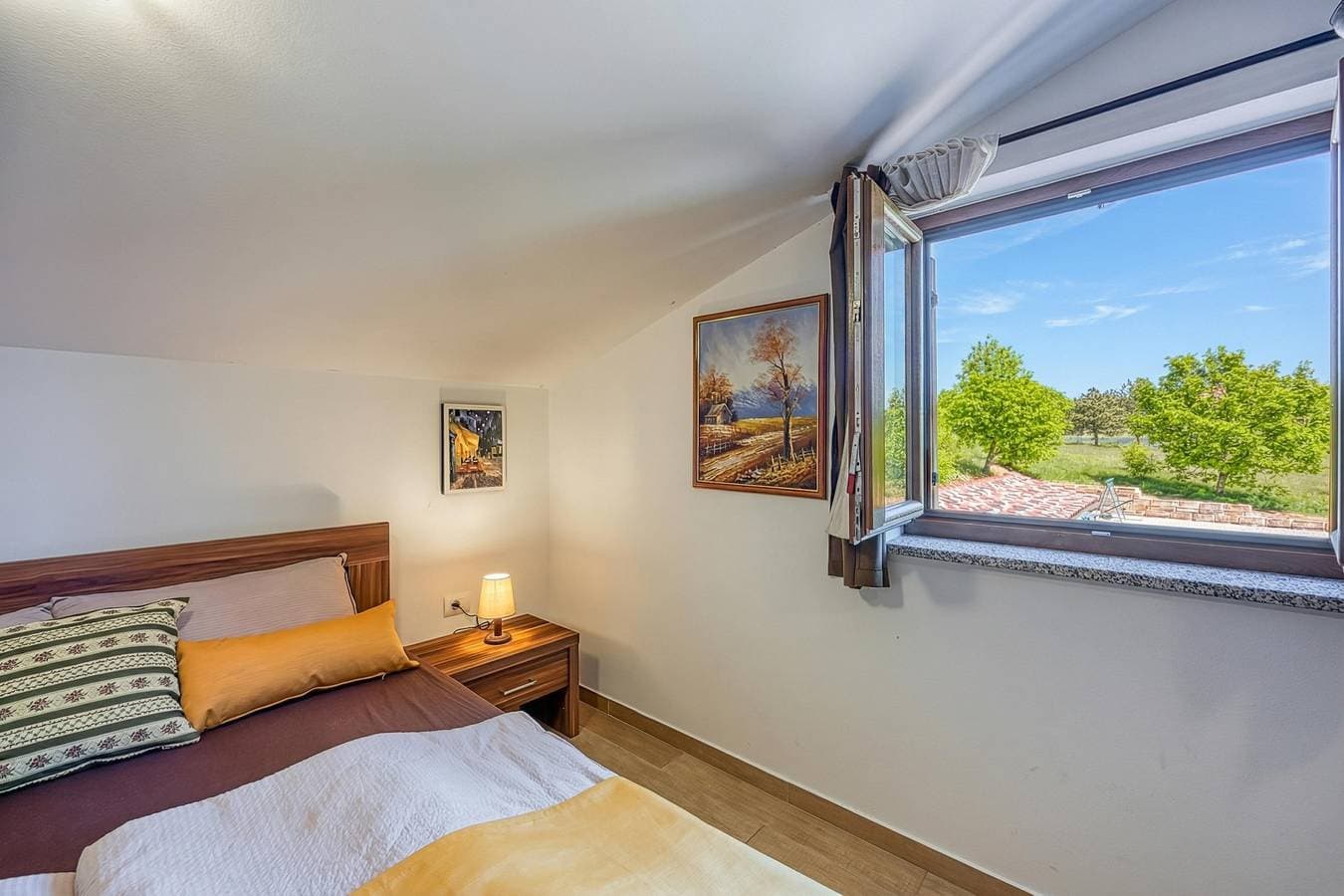 Foto 4 von 24: Grad Inn Room Thyme with Pool