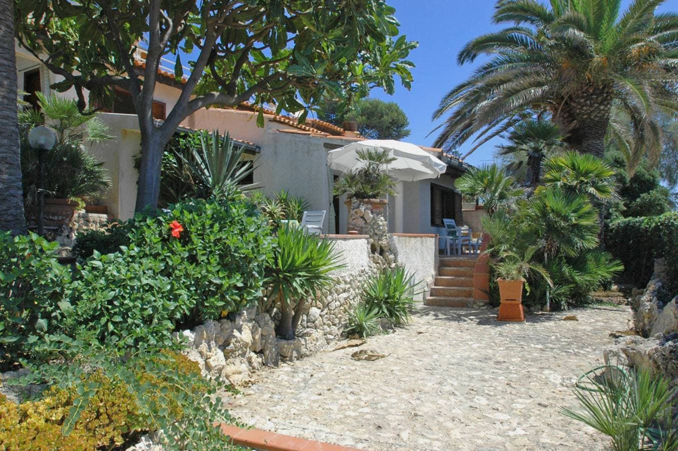 Foto 4 von 45: Ferienhaus für 4 Personen mit Terrasse