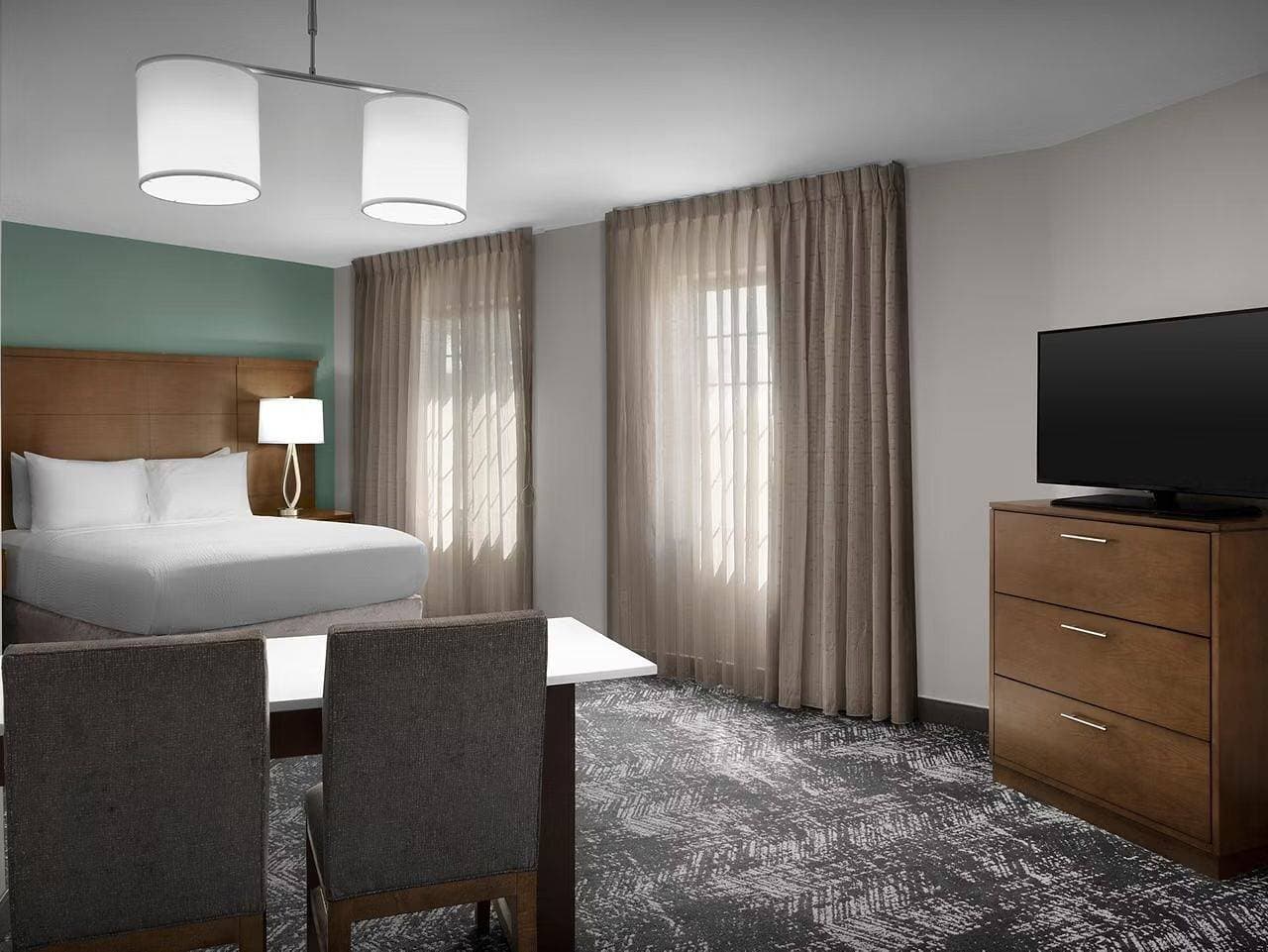 Hotel 1