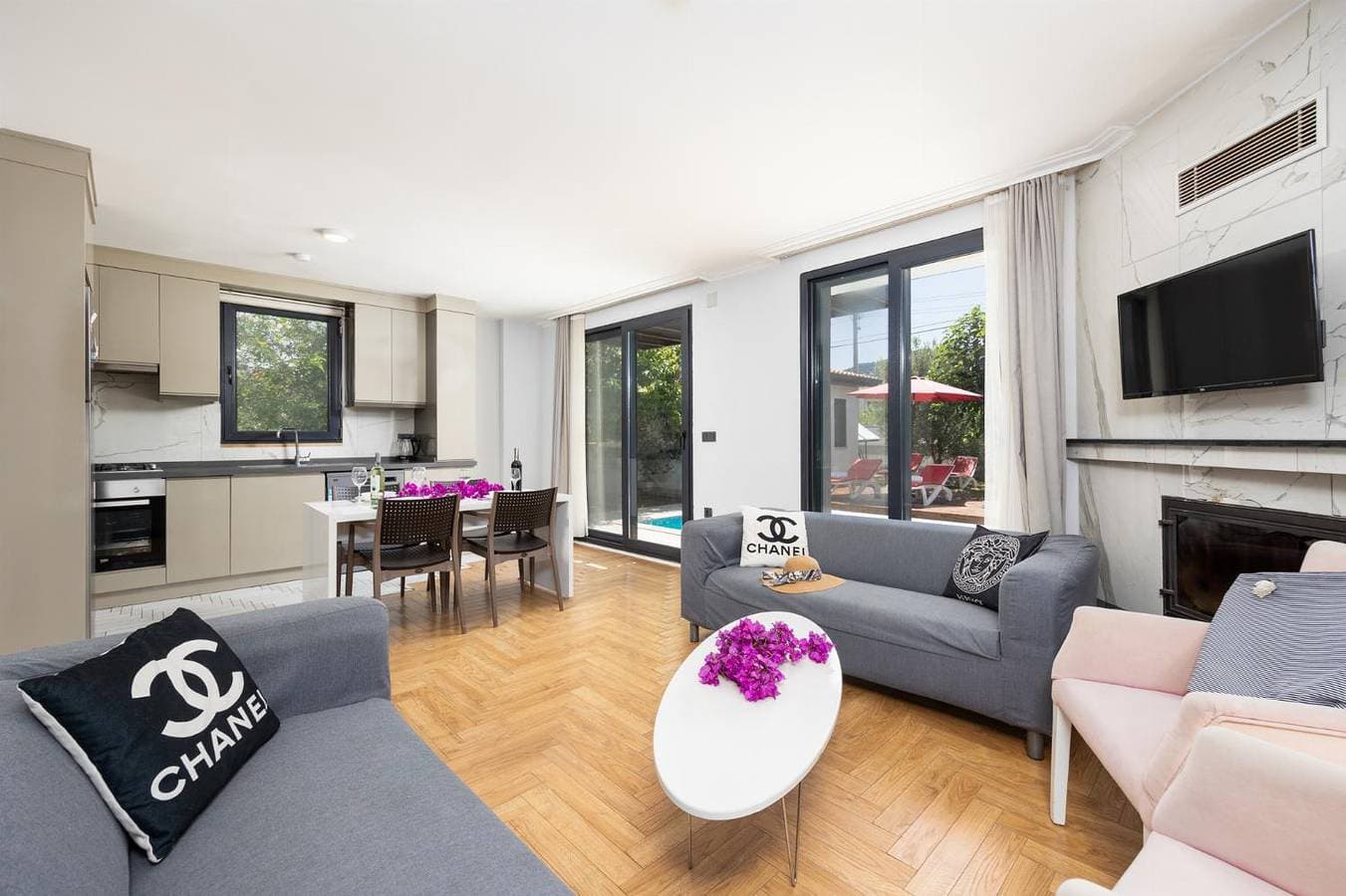 Foto 10 von 30: Villa für 8 Personen mit Meerblick