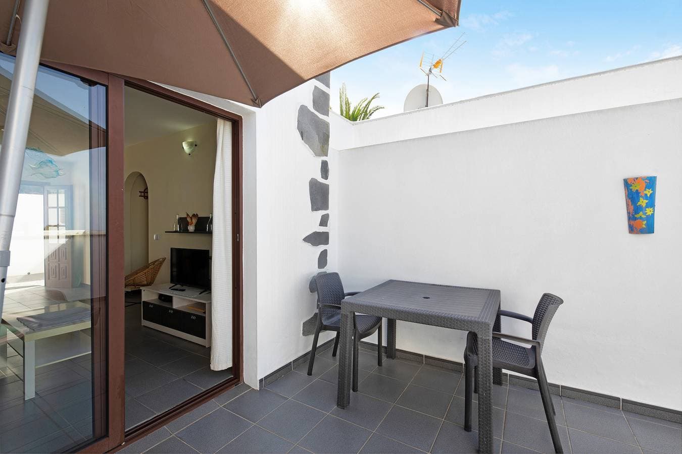 Foto 3 von 31: Ferienwohnung 'Moijama 1' mit Gemeinschaftspool, privater Terrasse und WLAN