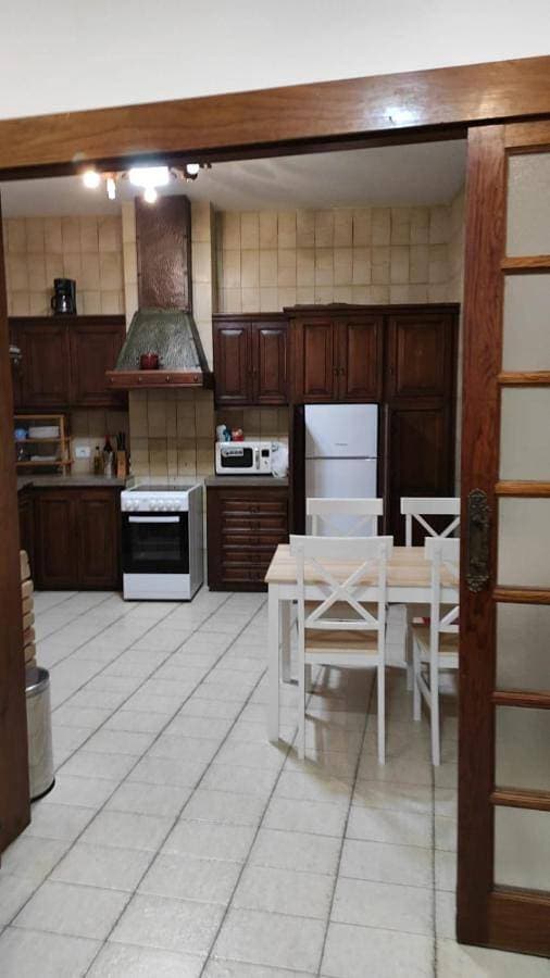 Foto 2 von 13: Family Room with Private Bathroom