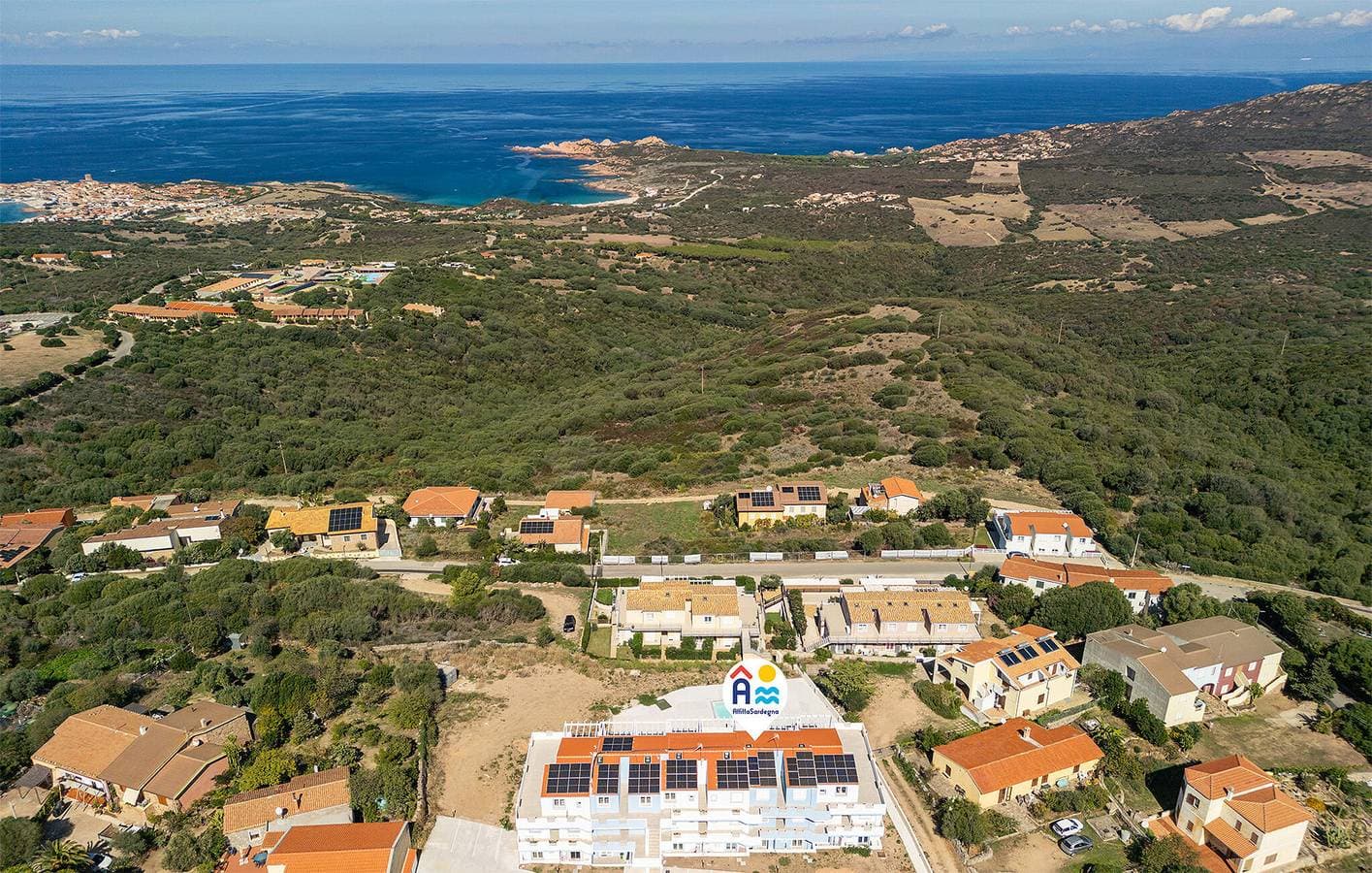 Foto 6 von 22: Apartment mit Meerblick und Pool in der Nähe des Strandes La Marinedda