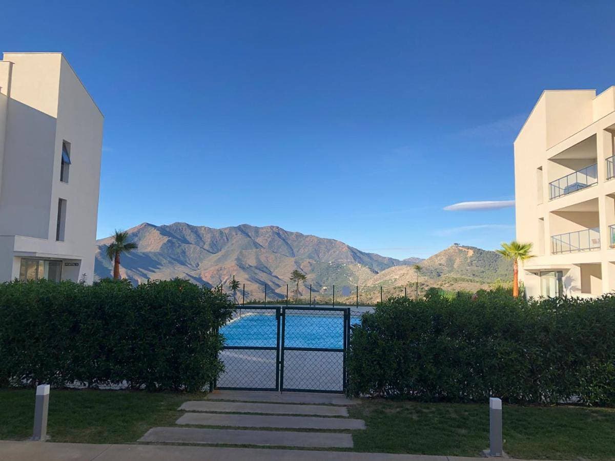 Apartment - Sleeps 4 - Parking - Garden - Pool 1
