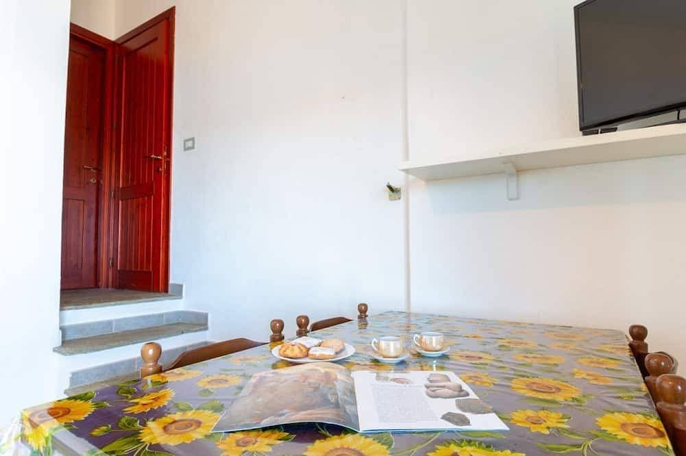 Foto 12 von 18: Willkommen im Casa Scirocco, einem gemütlichen Ferienhaus in Pistis an der wunderschönen Westküste Sardiniens. Ein perfekter Ort für alle, die einen entspannten Urlaub inmitten der Natur und umgeben von atemberaubenden Landschaften verbringen möchte