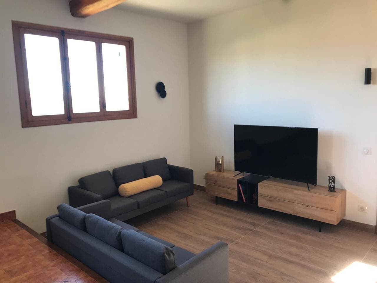 Foto 10 von 34: Three-Bedroom House