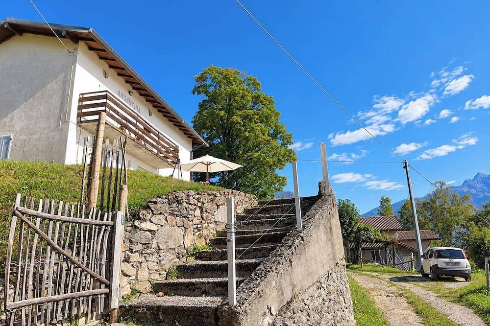 Foto 8 von 30: Bergoase Ferienhaus Argentina mit Seeblick