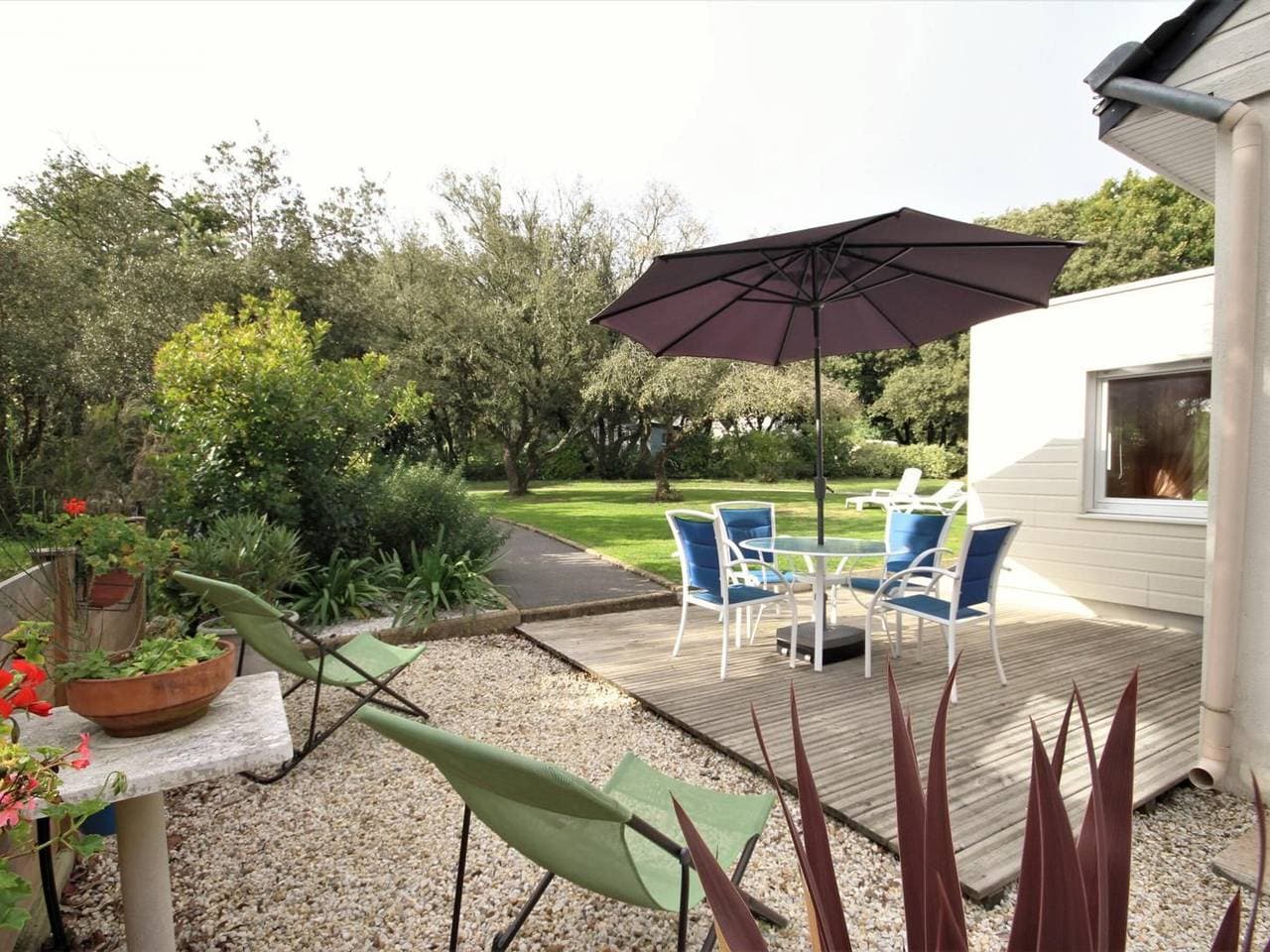 Gîte avec Terrasse Privative à 800m des Plages - 2 Chambres, Local à Vélos, Équipements Bébé 1