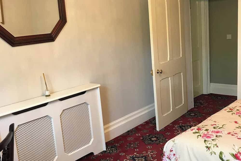 Foto 6 von 14: Beautiful Garden Double Room with private Access