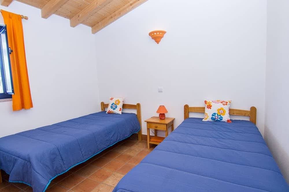 Foto 4 von 25: Digne Orange Villa, Pool, Grill