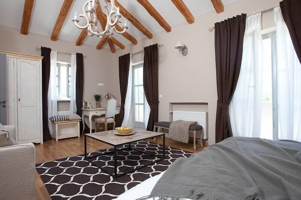Foto 3 von 24: Luxus-Villa mit großem beheizten Pool und Spielzimmer