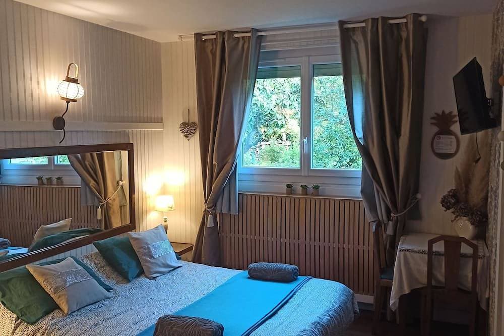 Bed and breakfast in Garennes sur Eure at Le Havre de paix for up to 3 people 1