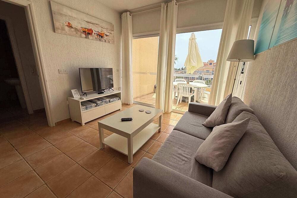 Foto 10 von 21: Limnaria | Large 1Br Sunny Apt | Amazing Pool Views