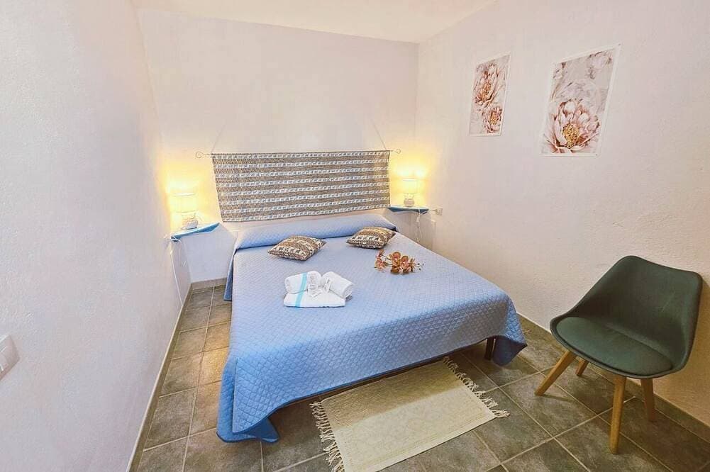 Foto 2 von 30: Villa Helena: Large Private Garden and Relaxation Under the Stars- Wi-Fi