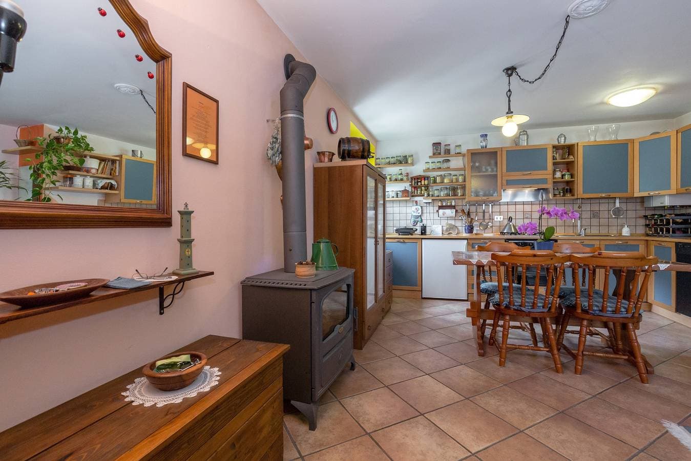 Foto 9 von 45: Gästezimmer in den Alpen, Zimmer in bewohntem Haus