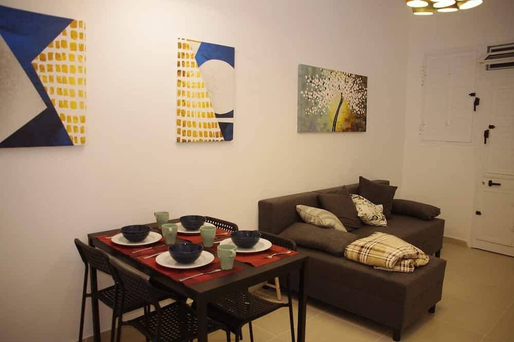 Foto 5 von 13: Exquisite new - Air conditioned and seafront
