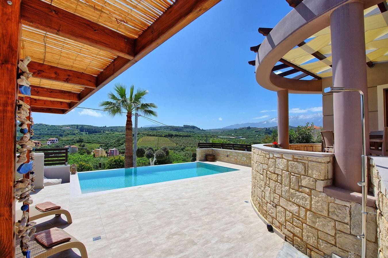 Foto 11 von 32: Villa für 4 Personen mit Terrasse