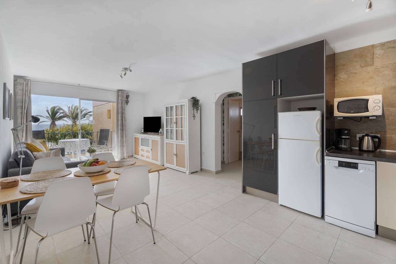 Foto 7 von 32: Ferienwohnung 'Casa Agua Y Sol 2' mit Meerblick, Gemeinschaftspool und WLAN
