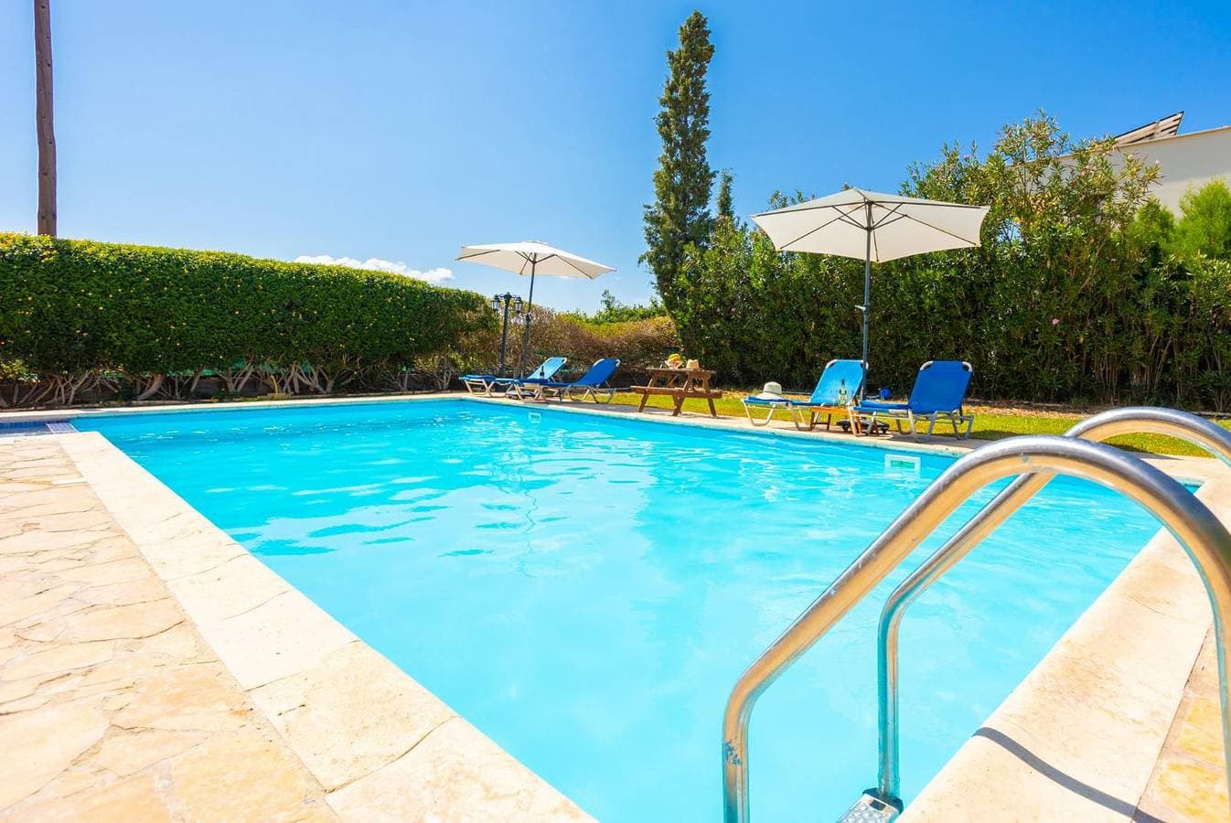 Foto 11 von 41: Villa für 6 Personen mit Garten