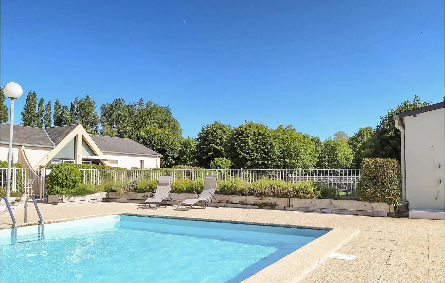 Foto 9 von 21: Apartment am Strand mit Pool und Parkplatz - 2,5 km zum Strand