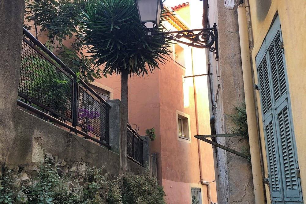 Foto 13 von 30: Are Charme Wohnung im alten Nizza, mit Blick auf den Garten und nahe am Meer