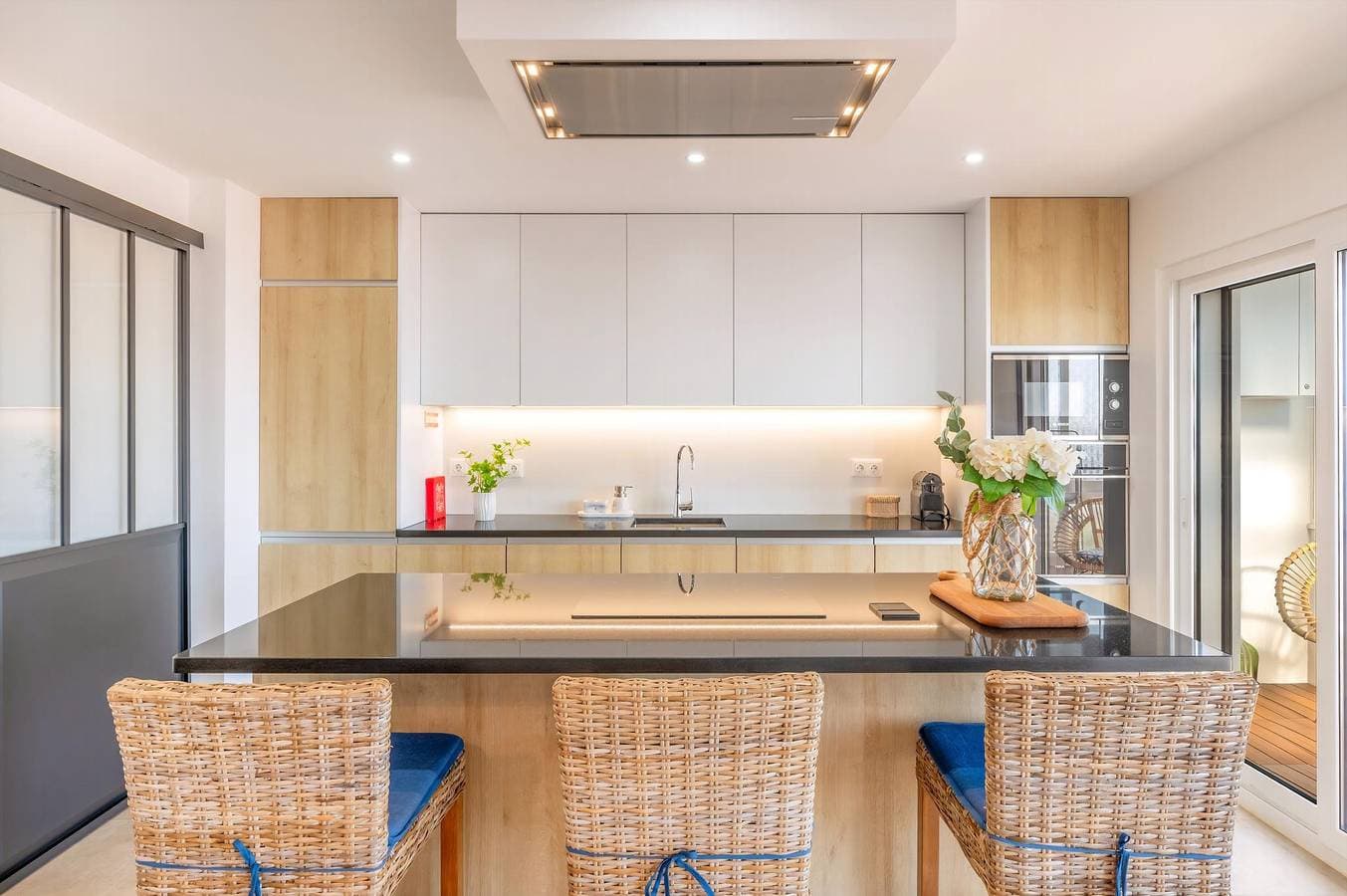 Foto 12 von 33: Ferienwohnung für 4 Personen mit Balkon