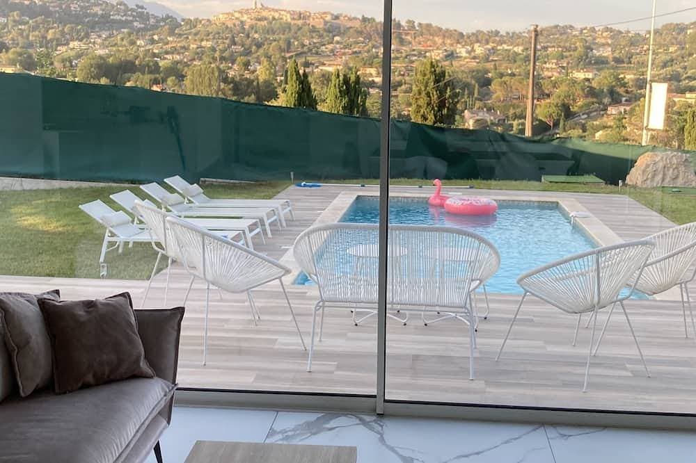 New villa with pool and view St Paul de Vence 1