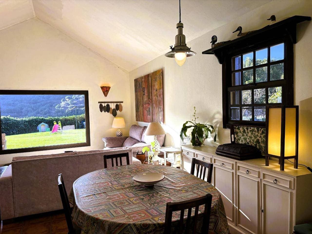 Foto 10 von 81: Three-Bedroom House