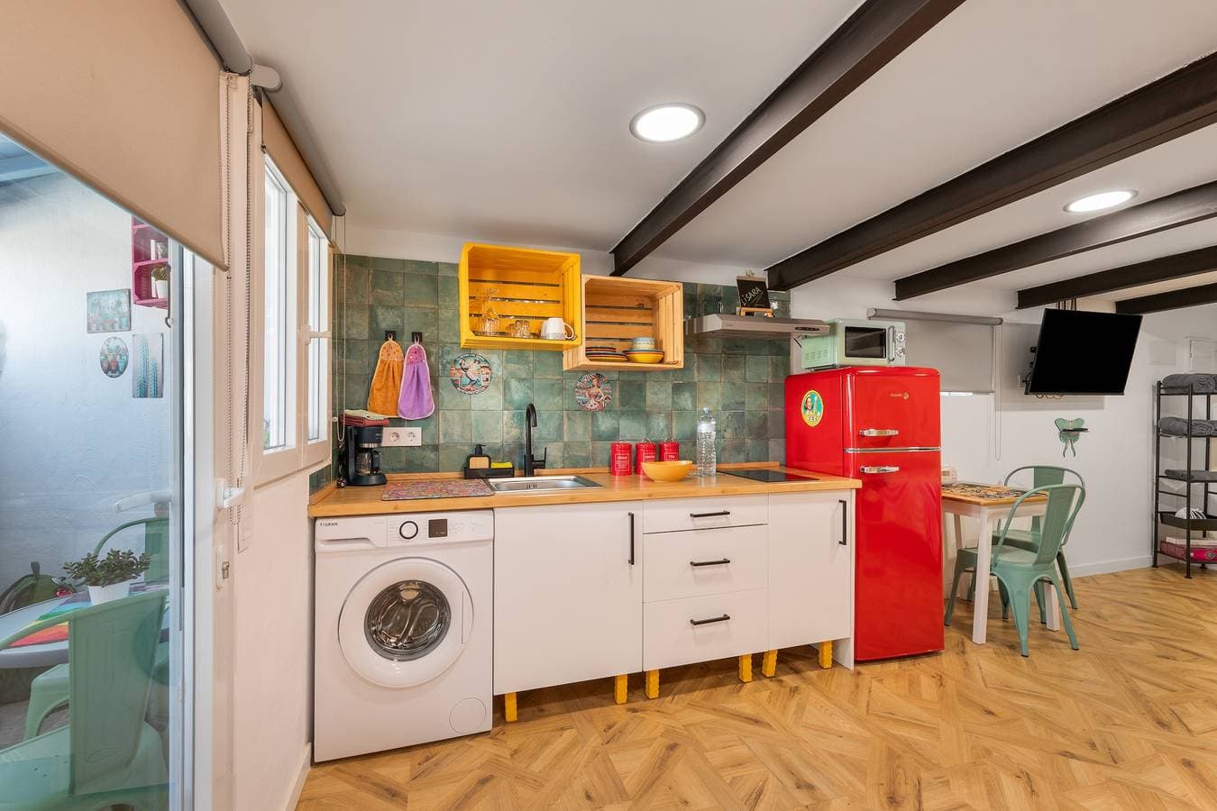 Foto 9 von 32: Ferienwohnung 'Loft Lisara' mit Bergblick, WLAN und Klimaanlage