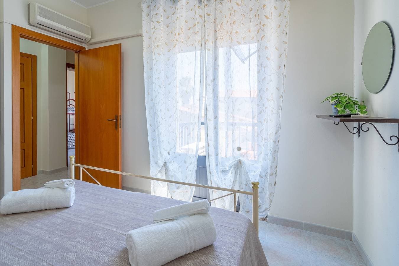 Foto 7 von 22: Ferienwohnung 'Brezza Marina Marzamemi' mit Balkon, WLAN und Klimaanlage