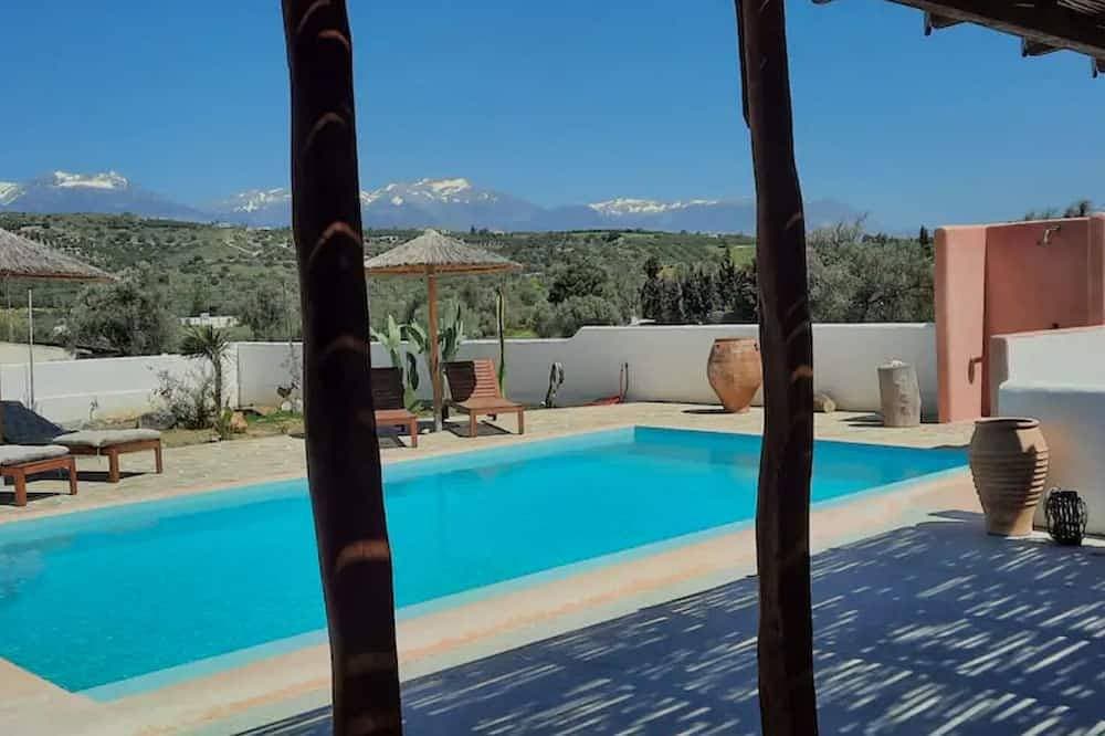 Beautiful luxury villa with private pool in Pitsidia / Matala 5 min from the beach! 1