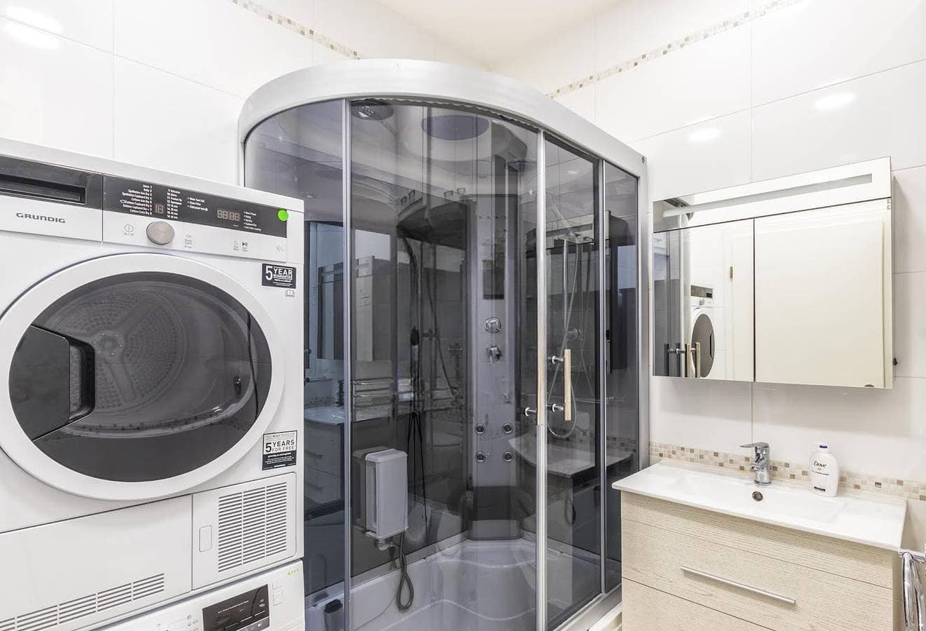 Foto 8 von 12: Ferienwohnung für 7 Personen mit Meerblick