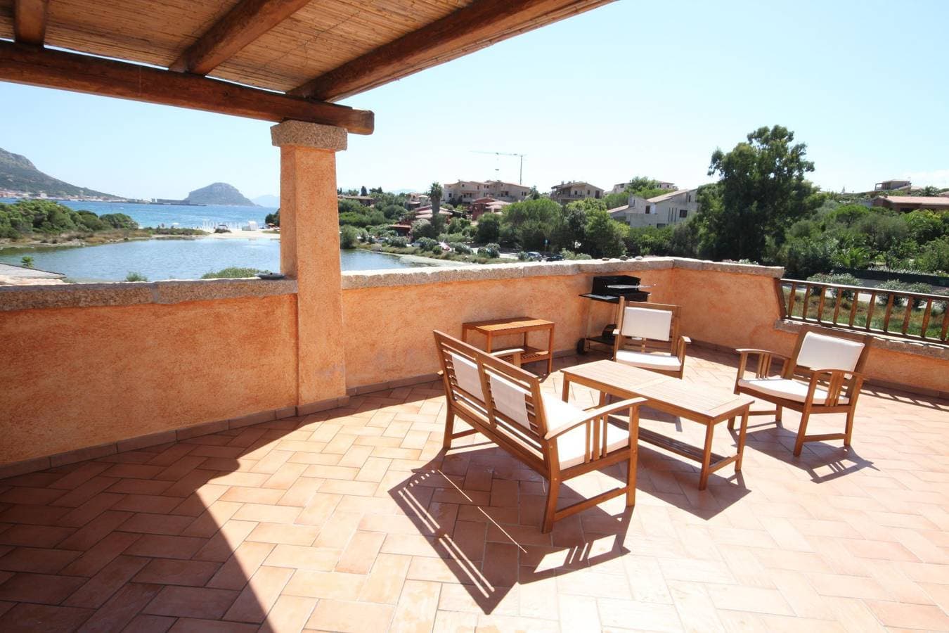 Foto 3 von 25: Ferienwohnung für 5 Personen mit Terrasse