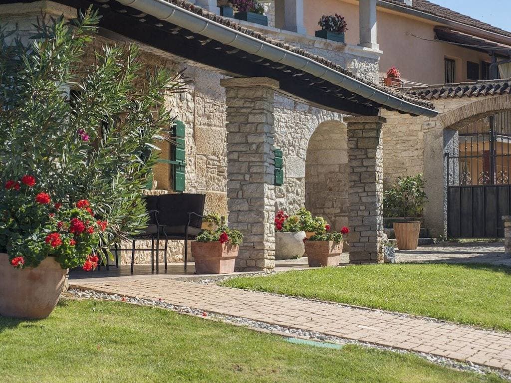 Foto 5 von 24: Villa in Sveti Lovreč mit Schwimmbecken