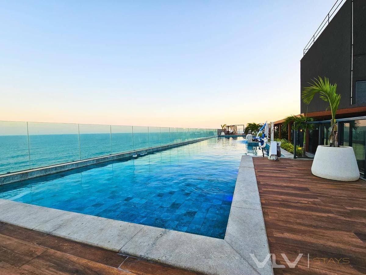 Art Studio Incredible Roofop by VLV Stays 1