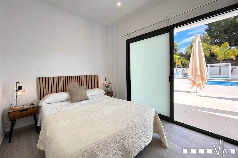 Foto 3 von 30: Marta Beach 1 – Apartament direkt am Meer in Benissa