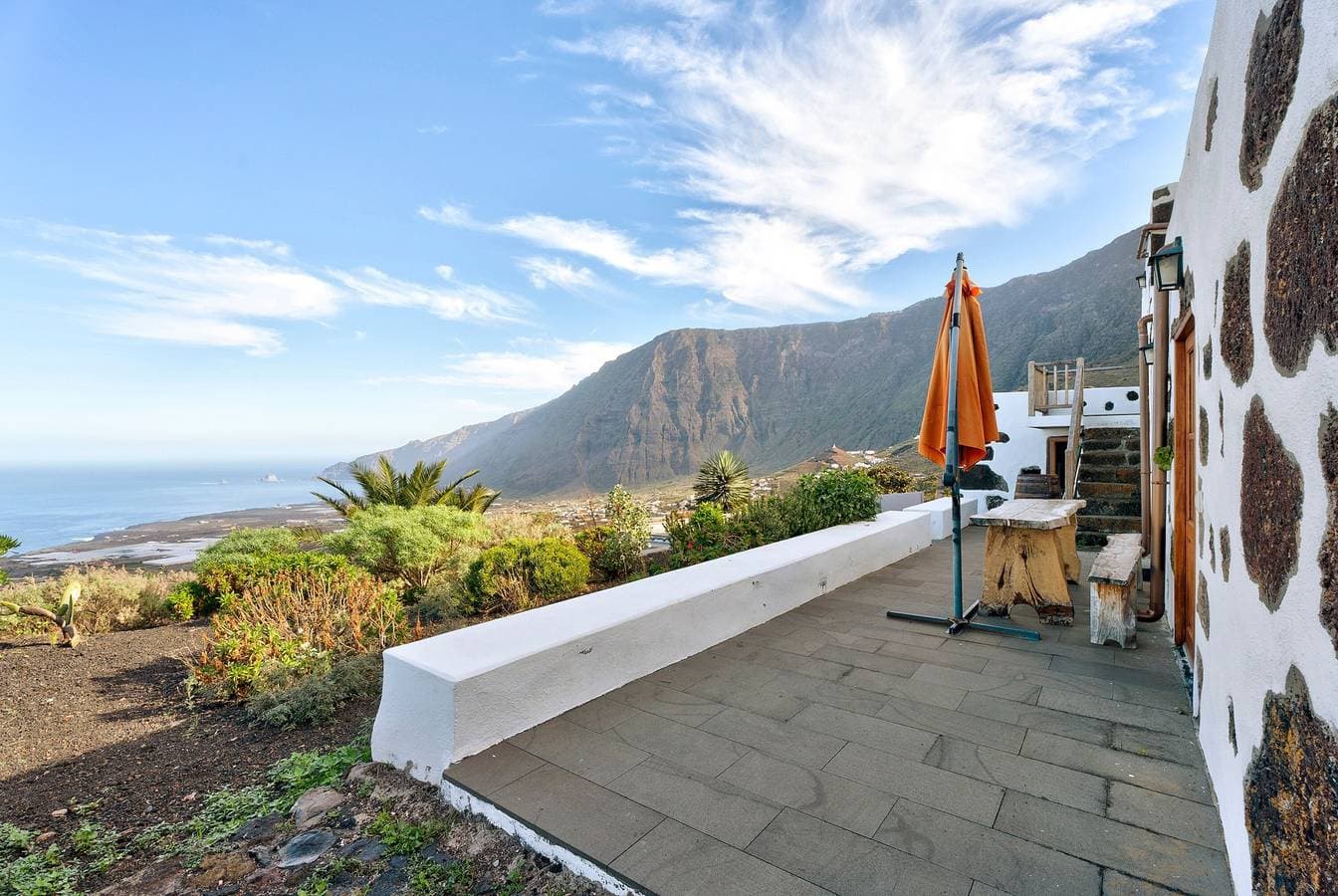 Foto 3 von 25: Ferienhaus 'El Lagar' mit Meerblick, Gemeinschaftsterrasse und WLAN