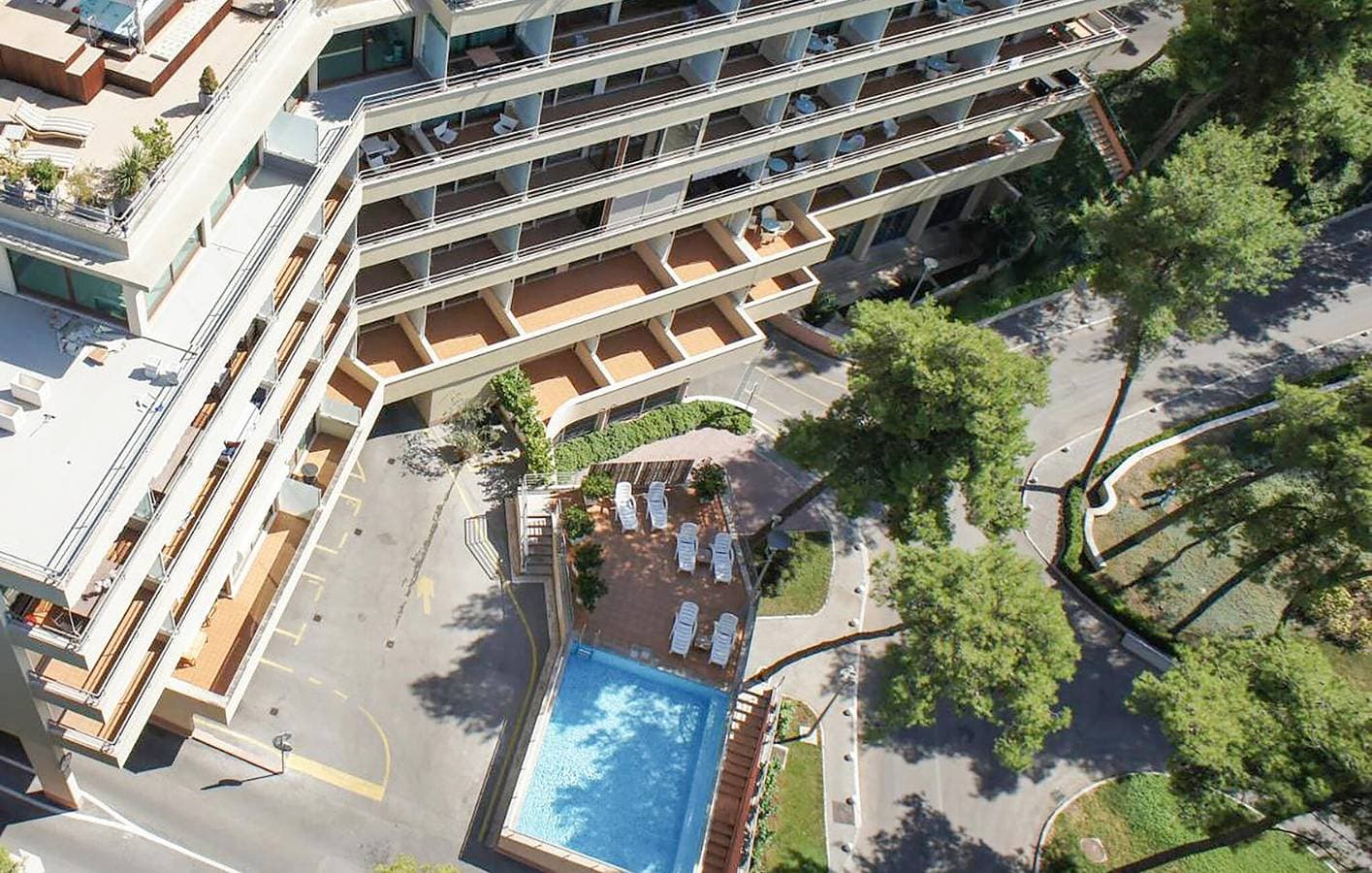 Apartment mit Meerblick, Pool und Terrasse, 2 km vom Strand Strobec entfernt 1