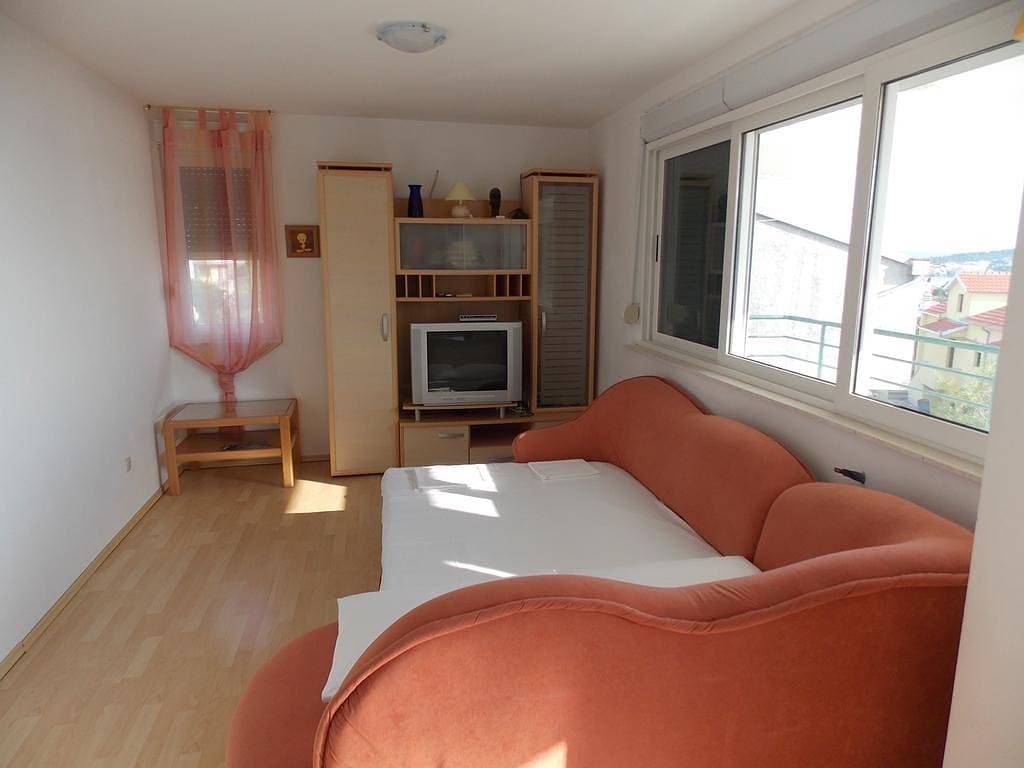Foto 13 von 28: Ferienwohnung in Trogir mit Meerblick, Balkon, Klimaanlage, W-Lan (4236-3)
