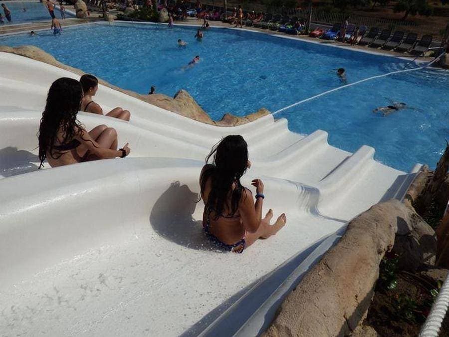 Foto 11 von 74: Camping Alannia Els Prats - Studio 3 personen - A1 - Studio (Kapazität: 2 Erwachsene + 1 Kind oder 1 Erwachsener + 2 Kinder)