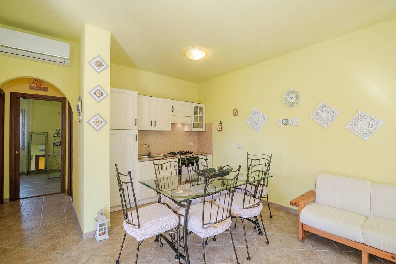 Foto 4 von 21: Villa mit Garten im Zentrum mit privater Terrasse, eigenem Garten und Klimaanlage