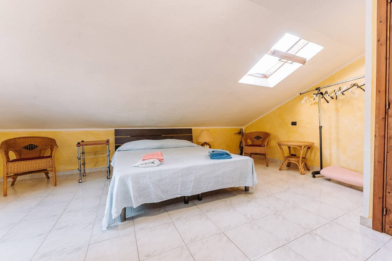 Foto 11 von 23: Ferienhaus 'Villa Carola' mit Bergblick, WLAN und Klimaanlage