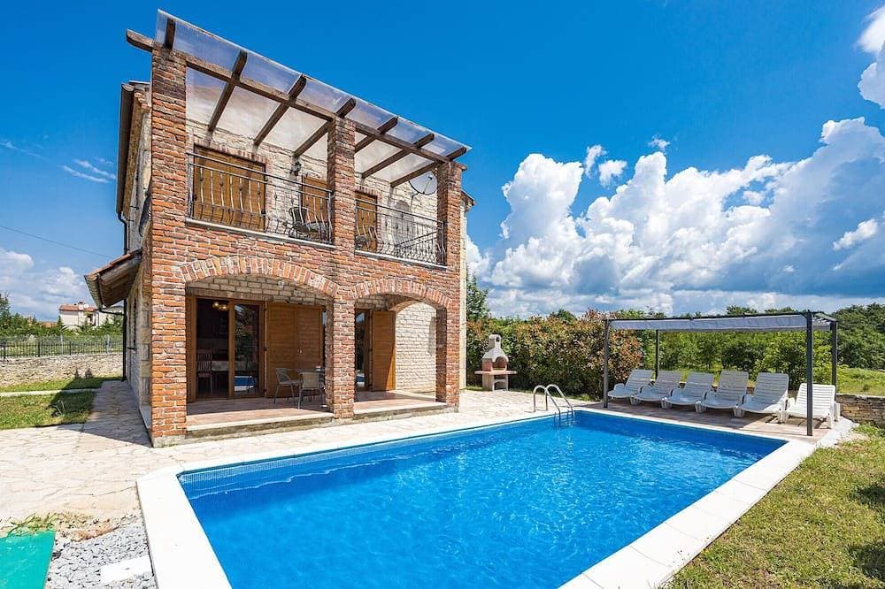 Stunning home in Cabrunici 1
