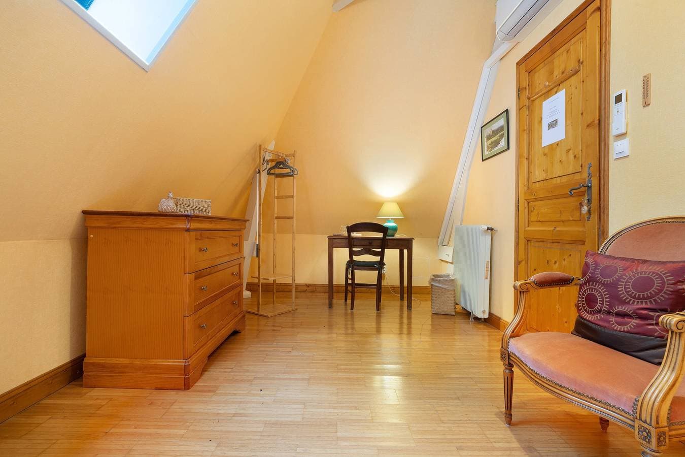 Foto 13 von 27: Gästezimmer 'Piscine, Parking, Clim, Wifi, Petit déjeuner, Jardin 4 ha, Hôtes parlent anglais'