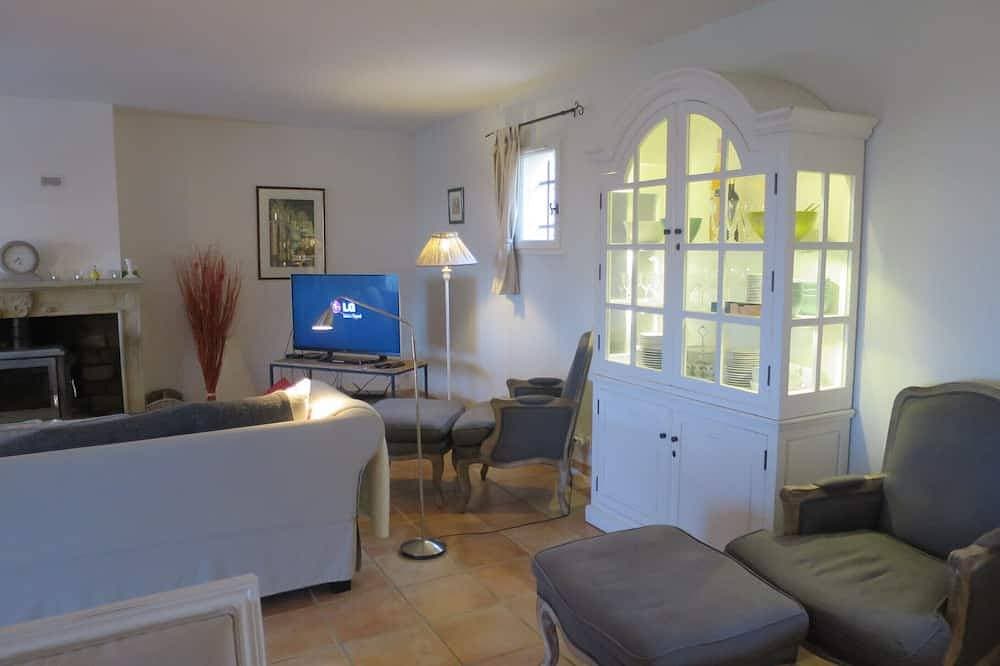 Foto 13 von 30: Geräumige Villa mit Pool, Terrasse, Panoramablick