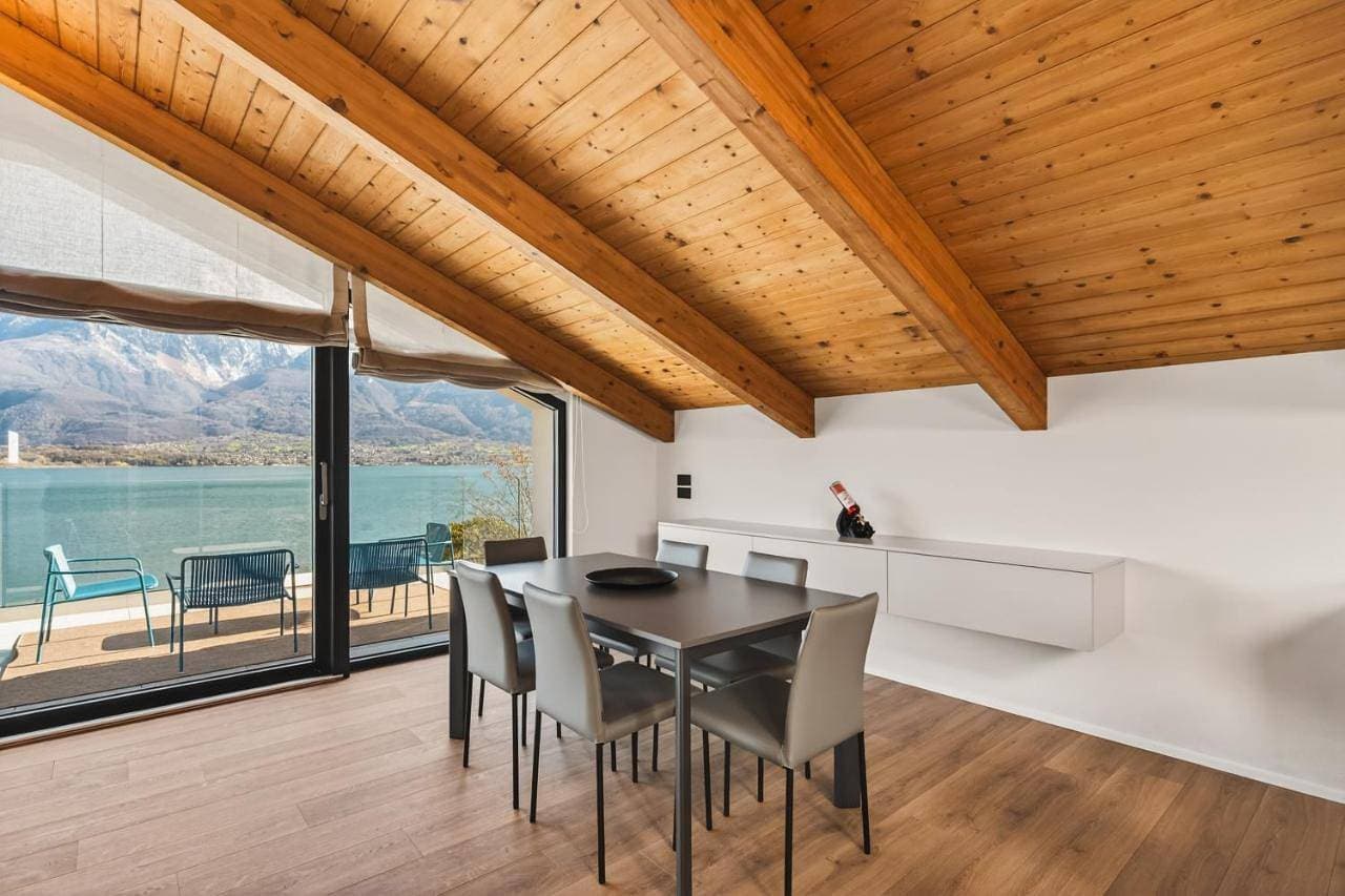 Foto 10 von 28: Three-Bedroom Apartment with Lake View Menaggio