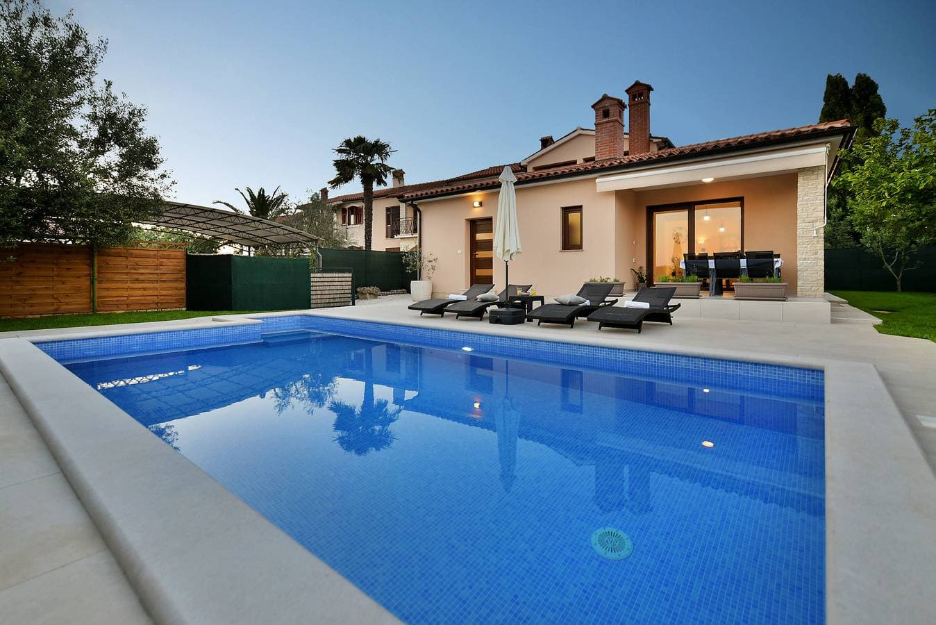 Foto 5 von 26: Villa für 6 Personen mit Garten